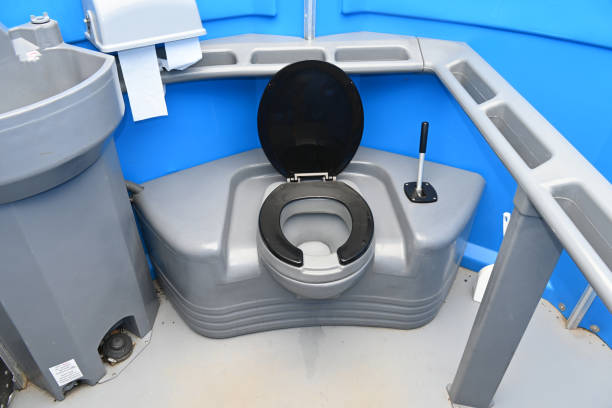 Best Portable restroom trailer rental  in Innsbrook, VA